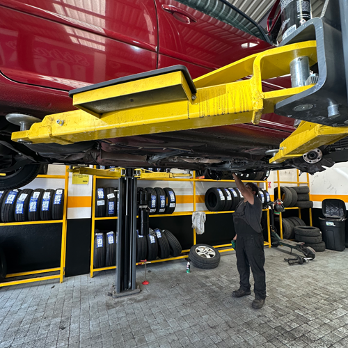 Ajuste preciso para mejorar la estabilidad, rendimiento y seguridad de tu vehículo.